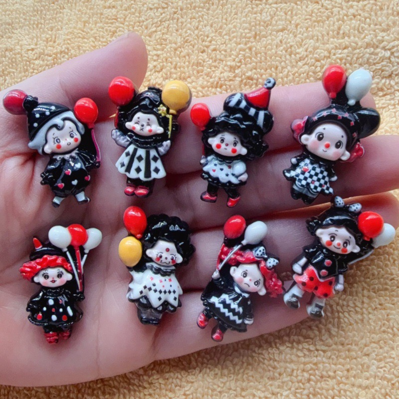 Hair Clips - 12 قطعة بالون الجوكر، إكسسوارات راتنجية